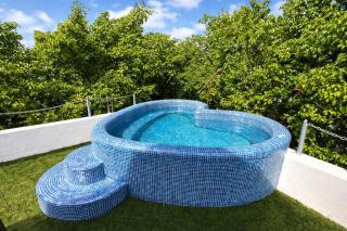 Romantic Luxury Villa with Rooftop Jacuzzi - 50m from Beach - 7