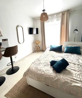 Studio Cozy Centre Bourges équipé WIFI Tv Connectée - 4