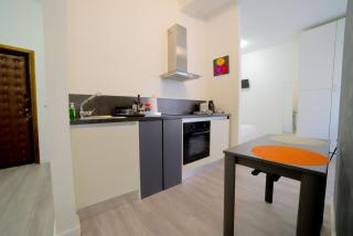 center, WIFI, Parking, Train Station - 2