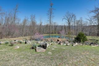 Bullfrog Bluff Mountain View Cabin with Deck! - 9