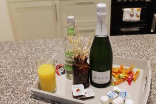 4 Bedroom Forest View House & Hot Tub sleeps - 3