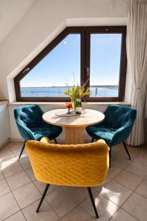 Ferienhaus ,,Pier 7" am See - 2 Wohnungen mit Garten für bis zu 11 Personen, einzeln oder zusammen buchbar - 2