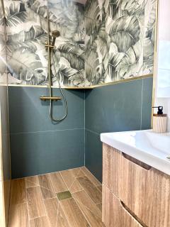 Nest House Crewe 4 Bedrooms Sleeps 7 - 4