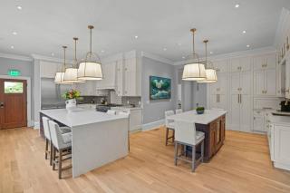 Luxury Bellevue Estate - 2