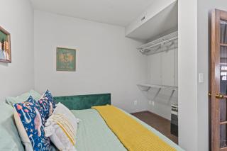 Creekside Lodge - Sleeps 14 Fire Pit Pond - 1