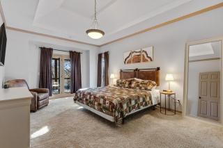 Kansas City Creekside Lodge on 22 Acres for Groups - 7