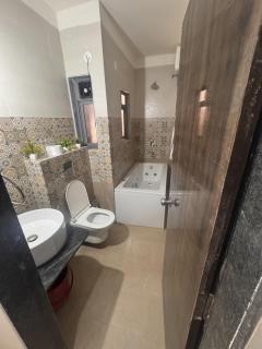 The Shivoham Abode Pet-Friendly Cozy 1BHK - 9