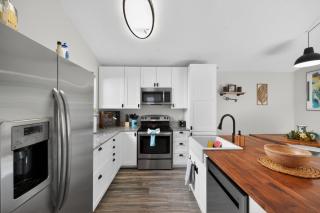 Coral Reef Retreat - 2