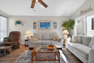 Coral Reef Retreat - 6