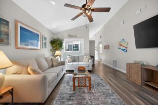 Coral Reef Retreat - 3