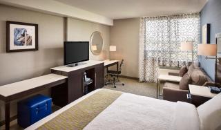 Waterfront Hotel Downtown Burlington - 8