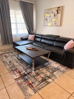 Fort Lauderdale Gem Private Yard and Patio - 9