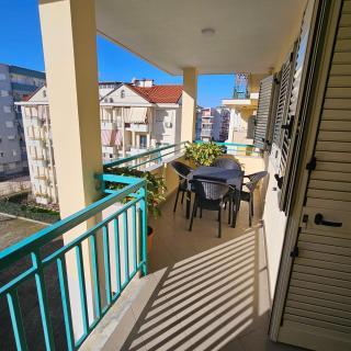 Leora Sunset Apartment-Balcony, 250m from Beach, Golem, Mali i Robit - 5