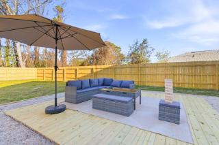 4BR Sleeps 12 with Game Room Minutes from Beach - 5
