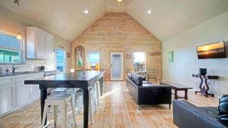 Pool Boat Dock Balcony w Bay Views Coopers Hawk by AvantStay - 9