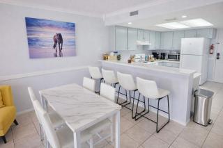 Surfside I #303 condo - 9