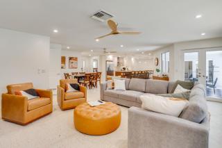 Modern Canal-Front Gem w/ Lanai + Dock in Sanibel - 6