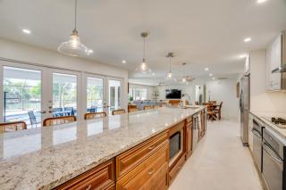 Modern Canal-Front Gem w/ Lanai + Dock in Sanibel - 2
