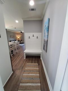 Four Palms Unit C, 500ft to Beach, Walk 2 Casinos! - 6