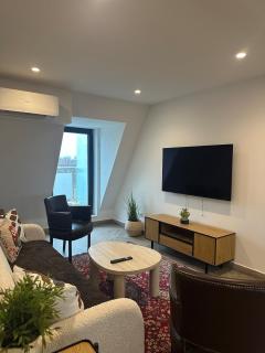 Sky View Terrace City Center Free Parking - 1