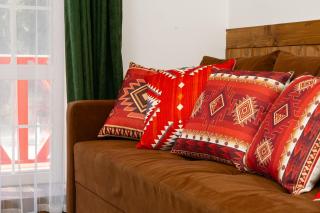 Freeman-4a АПАРТАМЕНТ 4місний з кухнею, терасою, грилем - на увесь перший поверх котеджу - 5