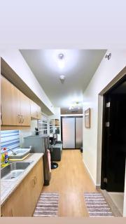 Condo in Paranaque with Free Parking - 7