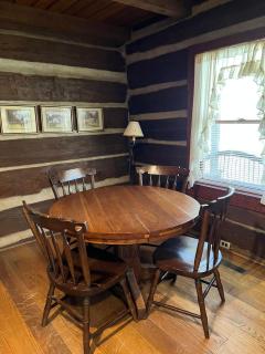 Strawberry Inn at Heritage Farm - 8