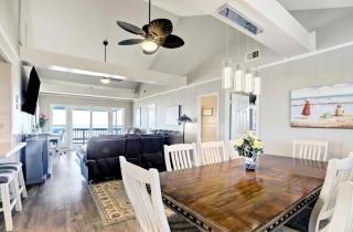 Chelsea By The Sea - Breathtaking Views of Blue - 7