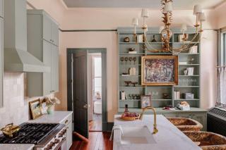 Luxe 6-bedroom Garden District Suite Hotel Pool - 7