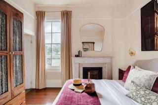 Lush Garden District Suite Shared Outdoor Space - 9