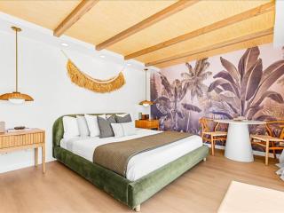 Newly Remodeled Waikiki Condo, 5 Min Walk to Beach, Rooftop Pool l Ocean Nook - 5