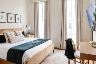 Expansive 7 Bedroom Home Heated Pool & Spa - 4