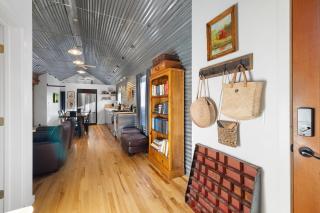 Spur Hats Downtown Loft - 4