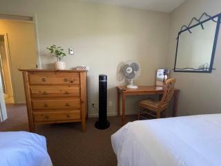 Top Floor - Incredible Mountain Views - 3 Beds - 3
