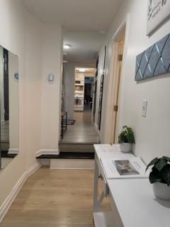 Discover Charm City from a Cozy Retreat - 6