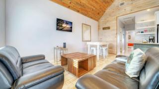 Shared Waterfront Pool and Boat Dock Balcony w View Yellowfin by AvantStay - 4