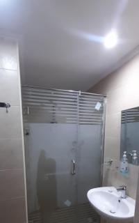 Aldau Heights lovely studio - 9