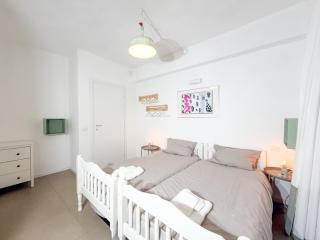 Villa ROSSA - 2 steps from the lake - 3