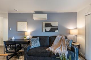 Landing Spectacular 1BD Gym Clubhouse - 7