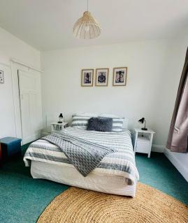 Reed Street Retreat! - 1