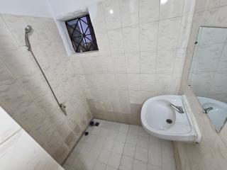 2 bedrooms, living room, Port Bouet - 2