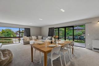 Alpine Escape - Wanaka Holiday Home - 6