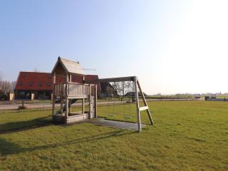 Luxury waterfront villa - 1