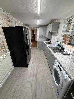 Spectacular Period Property Located In Leicester - 7