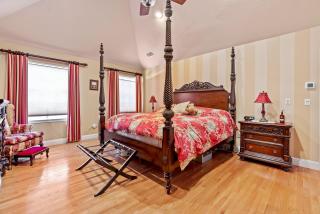 8mi to Gillette Stadium l Spacious Home Sleeps 12 - 8