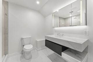Elegant & Spacious Stay in the Heart of Needham - 5