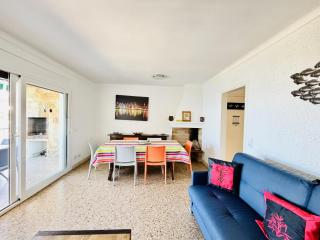 Apartamento con Terraza a 1 min de Playa Almadrava y Parking - ES-258-44 - 1