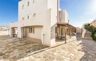 Beautiful Apartment In Porto Cesareo With Wifi - 8