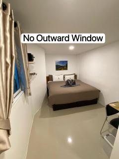 SJ Beach House Patong - 8