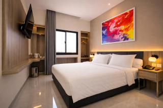 Front One Hotel Mesir Surabaya - 3